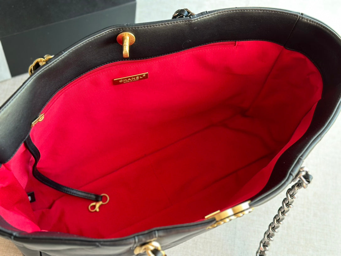 Chanel 19 Shopping Bag 41 Black Lambskin 24 x 41 x 10 cm