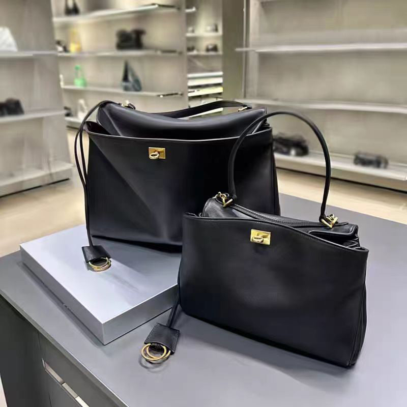 BALENCIAGA Rodeo leather tote