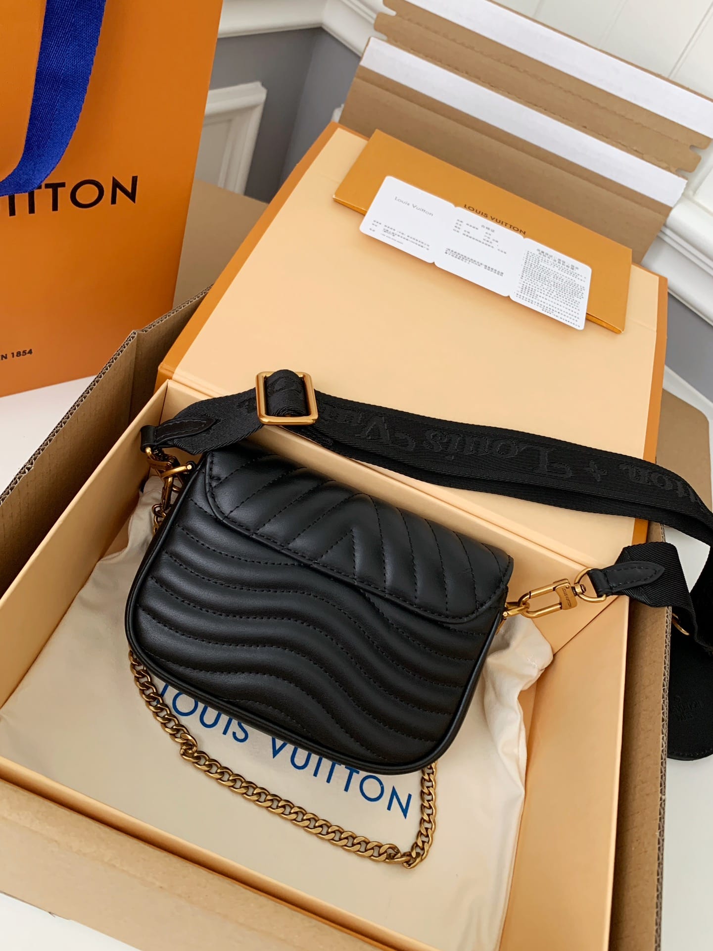 Louis Vuitton NEW WAVE MULTI-POCHETTE Handbag