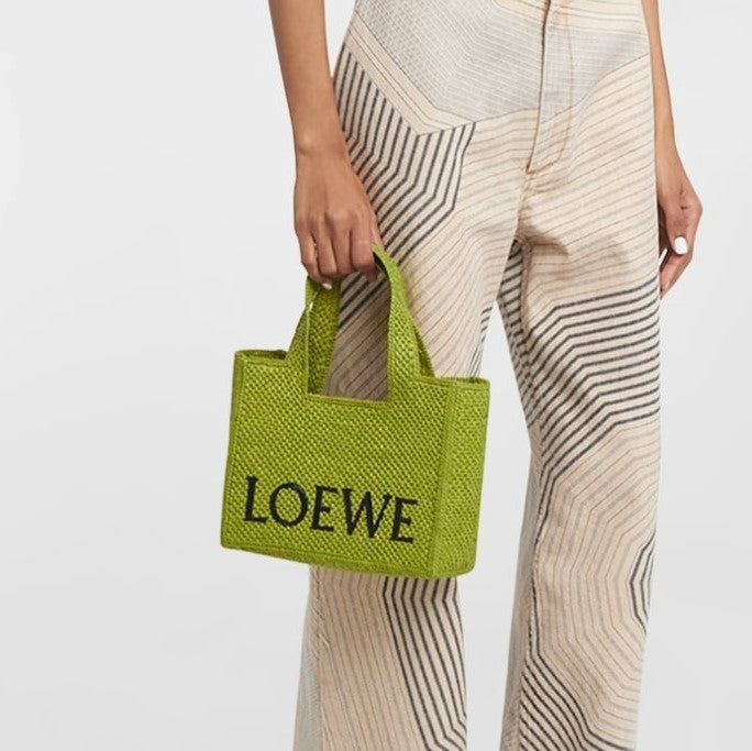 LOEWE x Paula¡¯s Ibiza Font Tote Small Bag in Raffia