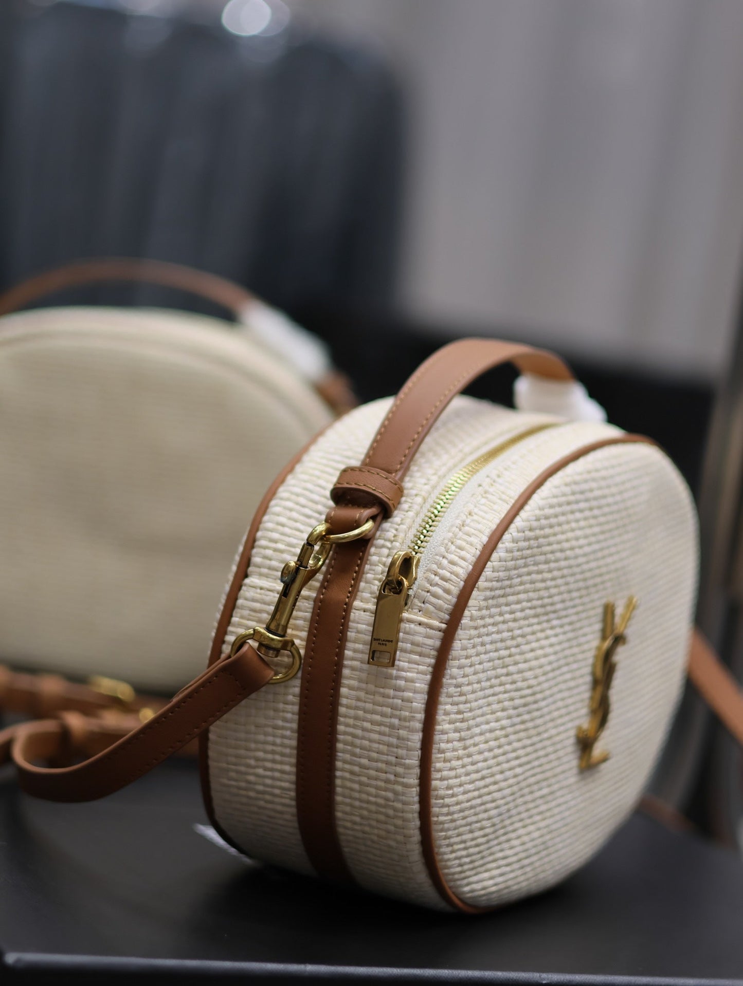 YSL Leather-trimmed raffia shoulder bag - 22¡Á16.5¡Á6cm