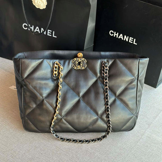 Chanel 19 Shopping Bag 41 Black Lambskin 24 x 41 x 10 cm