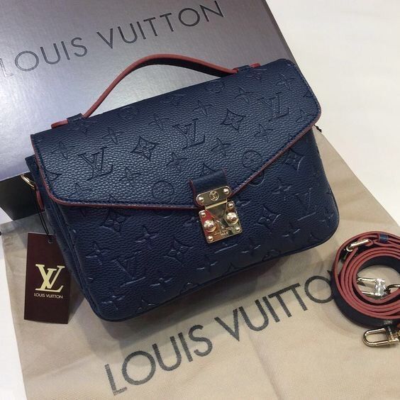 Louis Vuitton Pochette Metis Bag