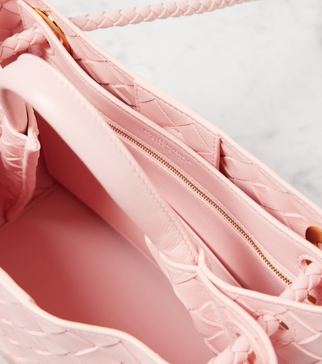 BOTTEGA VENETA Andiamo small intrecciato leather tote