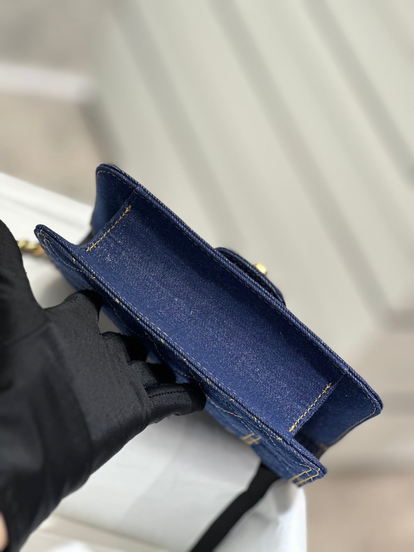 Chanel Flap Denim Blue Bag - 19x14x5cm