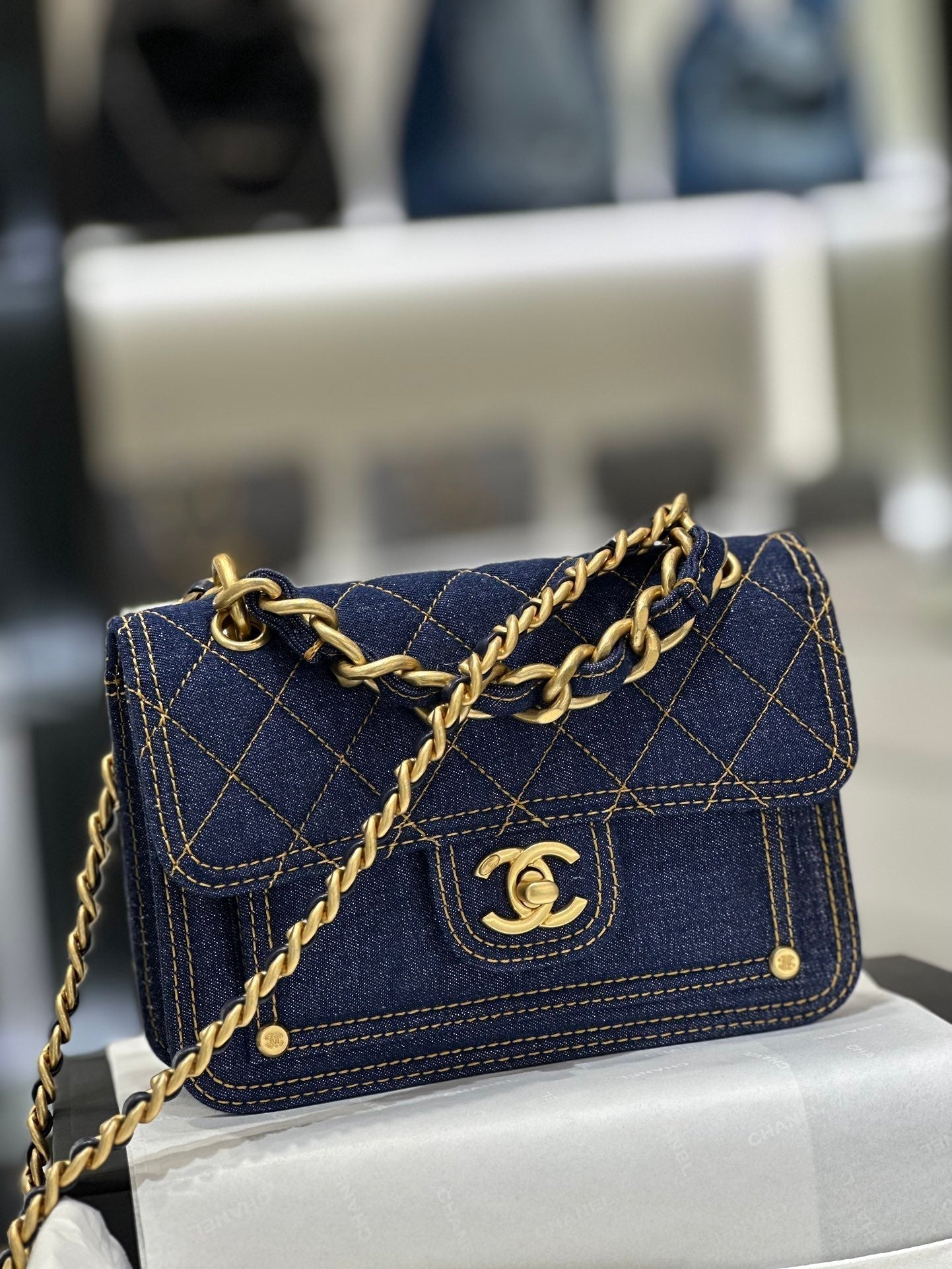 Chanel Flap Denim Blue Bag - 19x14x5cm