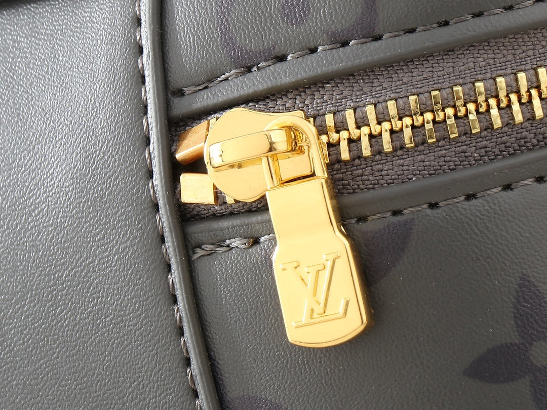 Louis Vuitton LV Vanity Chain Pouch Shoulder Bag 19¡Á11.5¡Á6.5cm