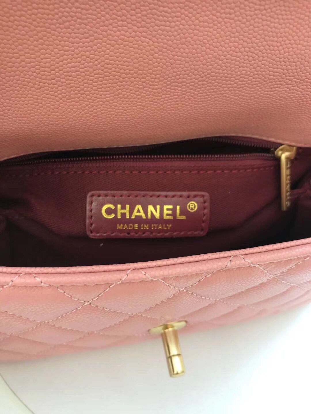 Chanel Coco Handle Gold Caviar Pink 24 cm