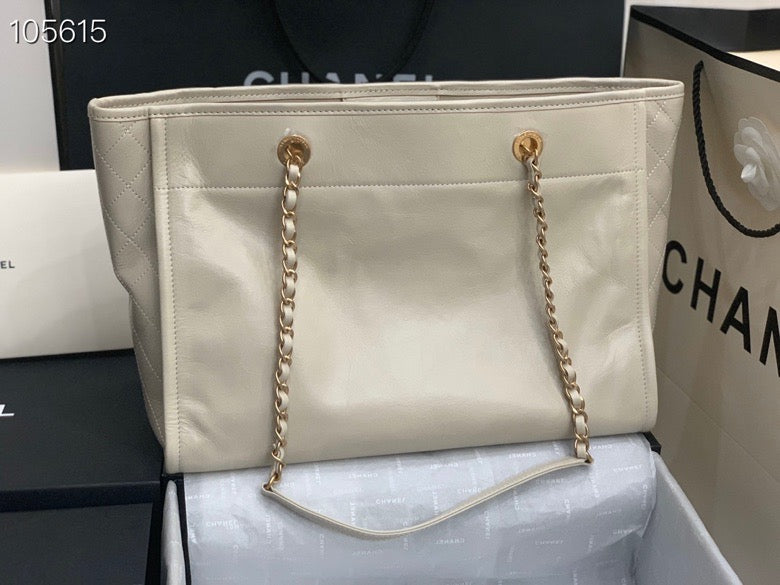 Chanel Shopping 40 White Leather 40x31x21cm