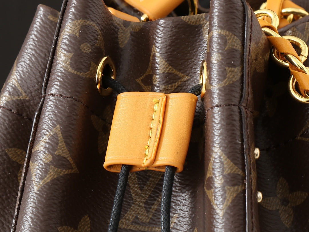 Louis Vuitton LV Classic No¨¦ Handbag Tote Bag 23x27x8cm