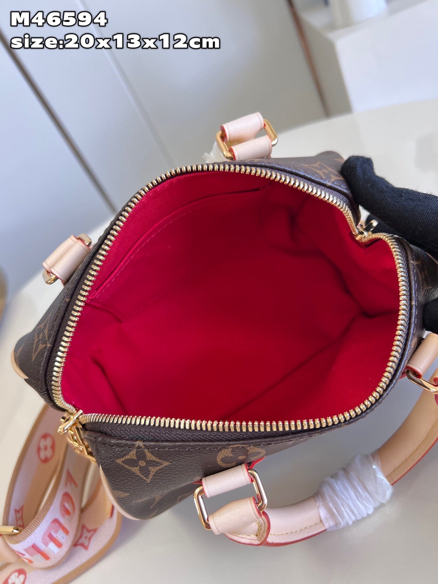 Louis Vuitton Speedy Bandouli¨¨re 20 Monogram Pink Strap - 20.5 x 13.5 x 12.0 cm